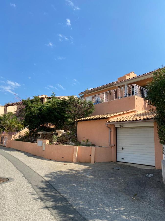 Villa Mit Grossartigem Panoramablick Auf Das Meer Und Direkt Am Pool La Croix-Valmer Dış mekan fotoğraf